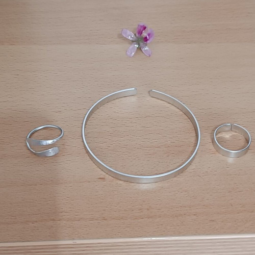 Silver Handmade Bracelet and 2 Rings Set New