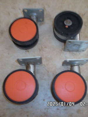 Caster wheels used set of 4 with metal bases