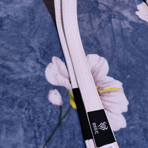 Venom gi for bjj size A4 like new