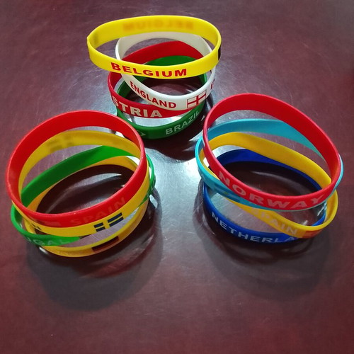 Country wristbands pack of 12, new