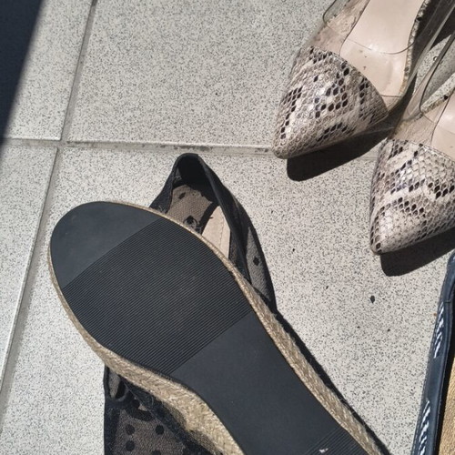 Pack of 3 pairs of shoes size 38, like new, including Wonders flats and snake print pumps