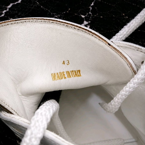 Versace Versus Lion Head sneakers size 43 like new, white leather