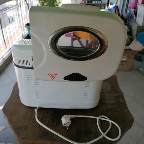 Kenwood bread maker BM300 like new