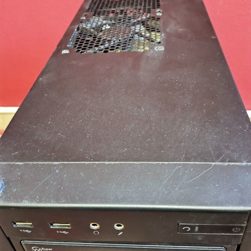 Corsair Carbide Series SPEC-01 Mid-Tower Case with 4 Fans used