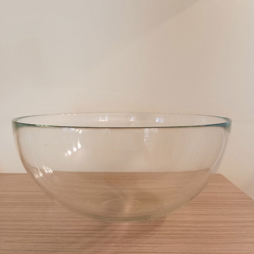 Large glass bowl like new
