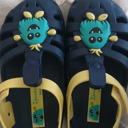 Ipanema beach sandals used, size 24
