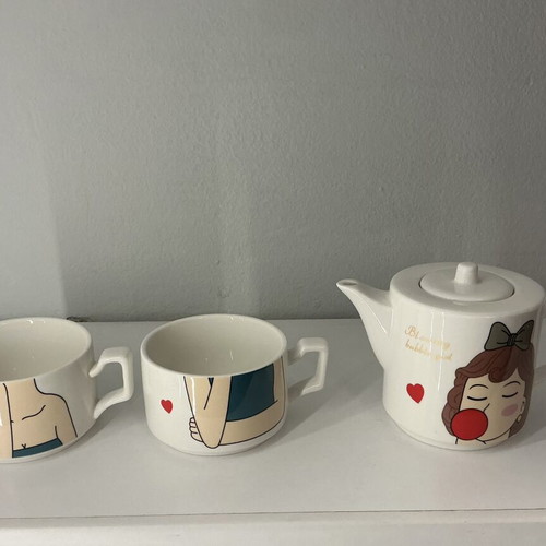 Teapot with Two Cups New Pop Art Design