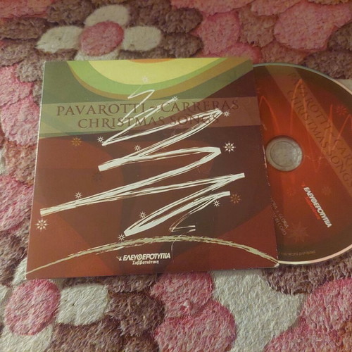 Christmas CD Pavaroti like new, classical