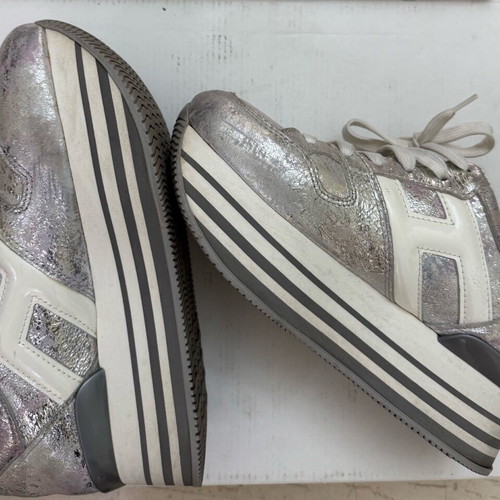 HOGAN Silver sneakers 38.5 like new, genuine silver sports shoes