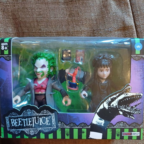Beetlejuice and Lydia collectible figures new from America