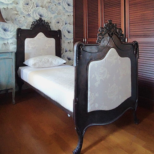 Antique Italian Rococo Revival Twin Beds Set 19th Century Refurbished