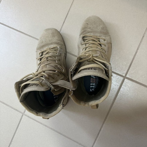 5.11 Tactical A/T Arid Coyote Military Boots like new, size 44