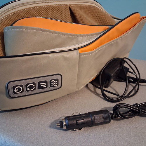 Neck Massage Device like new with heating for home and car