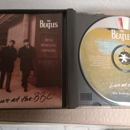 Beatles 2 CD used in good condition