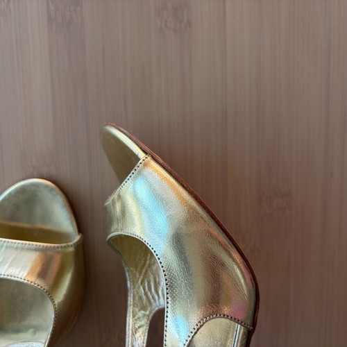 Mourtzi leather gold slingback sandals size 35 used with strass