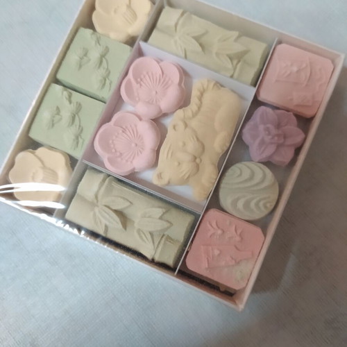 Miniature Soaps new, pack of 13, carved designs