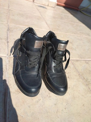 Wedge Sneakers Seven size 38 used, black with metallic details