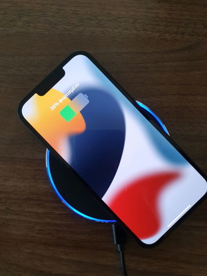 Ασύρματος Φορτιστής Fast Charger καινούργιος για iPhone, Samsung, Airpods