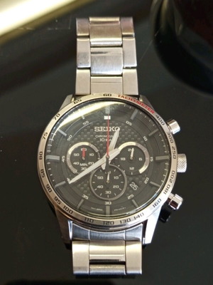 Ανδρικό ρολόι χειρός Seiko solar σαν καινούργιο, μαύρο και ασημί