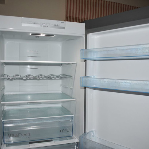 Ψυγειοκαταψύκτης Bosch KGN 36VLDE inox μεταχειρισμένος