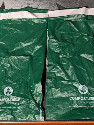 Mobile phone bags new from Avant premiere
