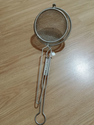 Kitchen tool deep fry strainer like new