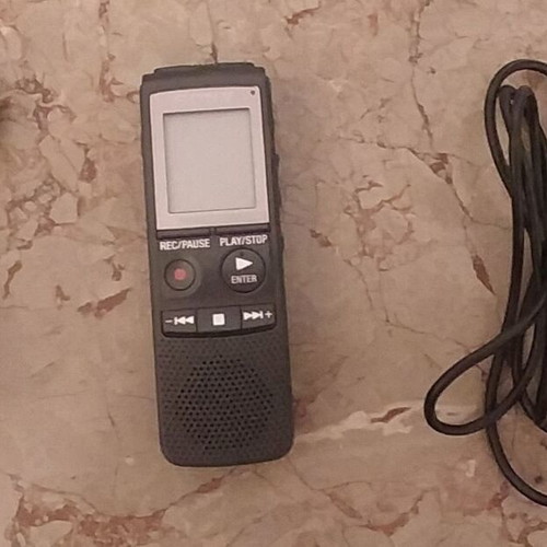 Sony ICD-PX820 digital voice recorder like new with USB, headphones, external mic