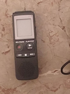 Sony ICD-PX820 digital voice recorder like new with USB, headphones, external mic