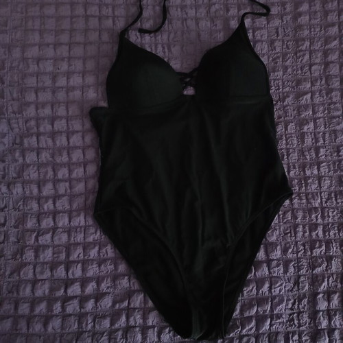 One-piece women's swimsuit large used, black, with special neckline