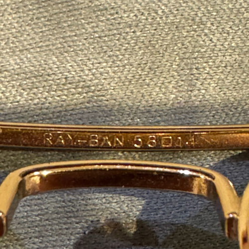 Ray-Ban Aviator RB3025 W3400 58-14 sunglasses like new, polished Arista gold, G-15 green