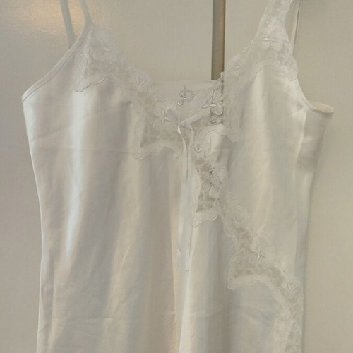 Nightgown white small like new with lace details