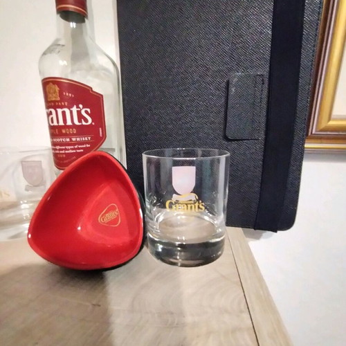 Grand's whisky set like new, pack of 5 pieces