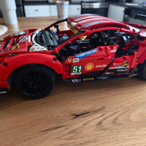 Ferrari 488 GTE Lego Technic 42125 like new with box and instructions