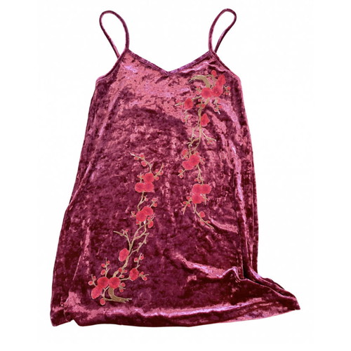 Velvet mini dress Minkpink used, size Small, Cherry Blossom model