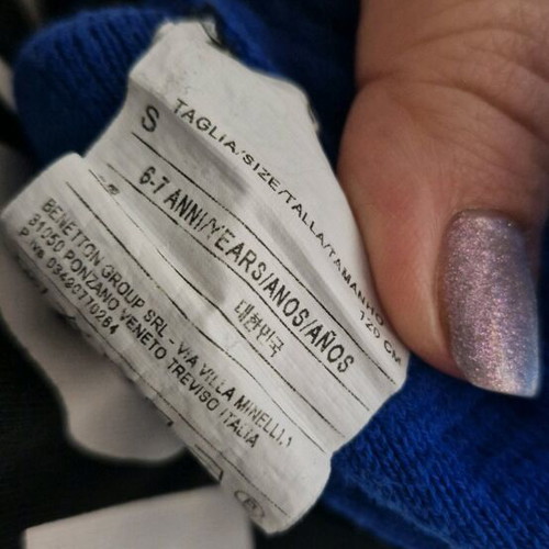 Benetton sweater like new, warm, size 6-7