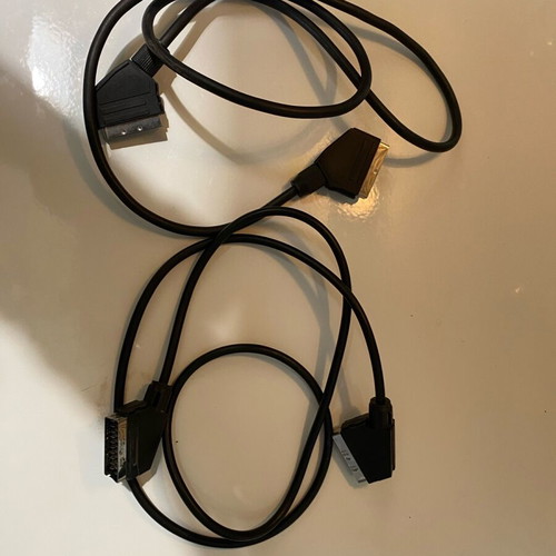 Scart cables used, set of 2 pieces