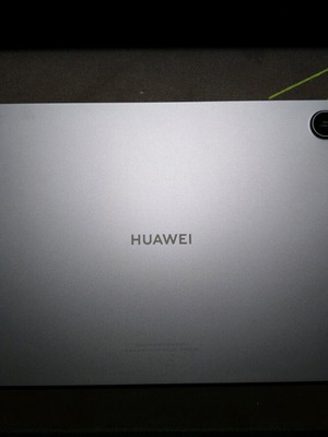 Huawei MatePad SE σε άριστη κατάσταση με το κουτί του