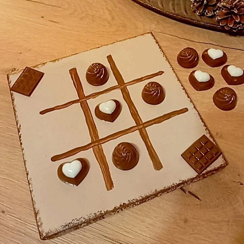 Handmade large ceramic tic tac toe 20×20cm with praline theme new