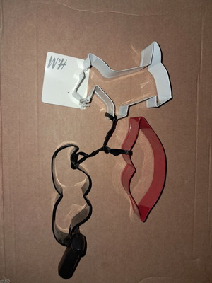 H&M cookie cutters set of 3 designs like new