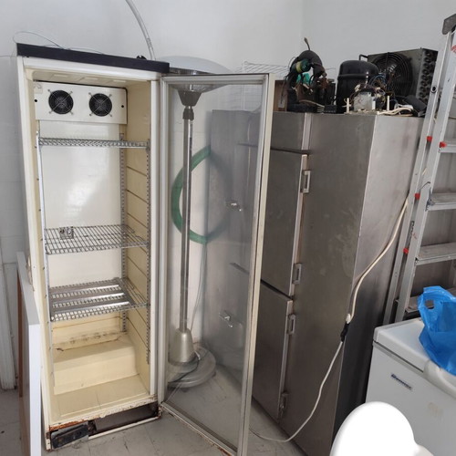 Complete used grill house equipment in very good condition