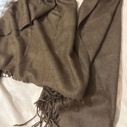 Brown scarf pashmina with fringes used