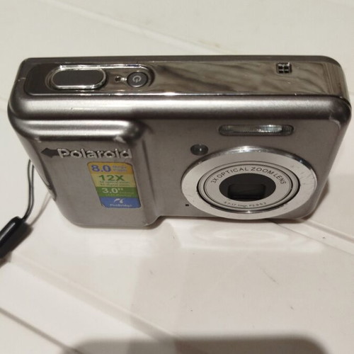 Polaroid i835 camera used