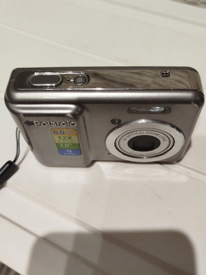 Polaroid i835 camera used