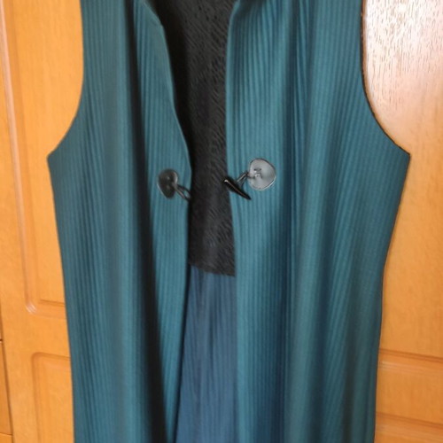 Honey Long Cardigan Size XL Like New Green with Lace