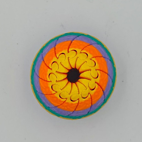 3D Printed Easter Egg Fidget new, colorful, articulated