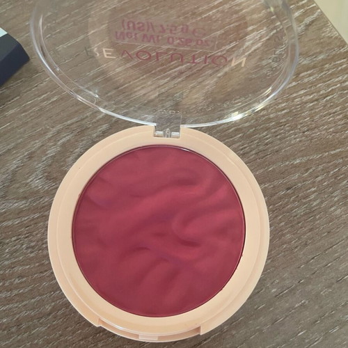 Revolution Blusher new Rose Kiss