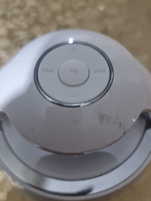 Huawei Bluetooth speaker with Micro USB charging