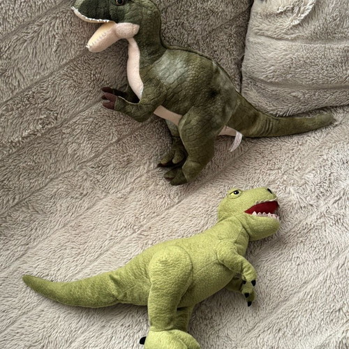 Stuffed dinosaurs used, set of 2 pieces
