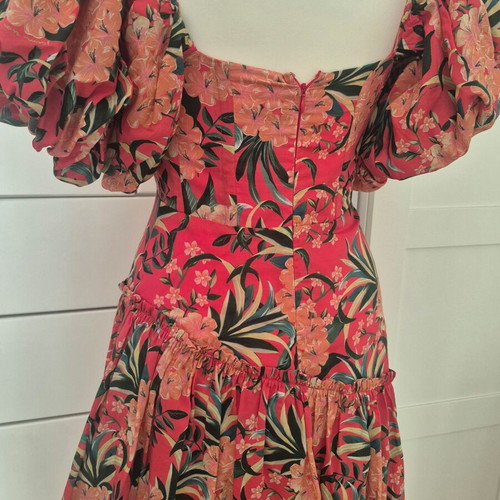 Farm Rio dress new with impressive sleeves and back, size XS