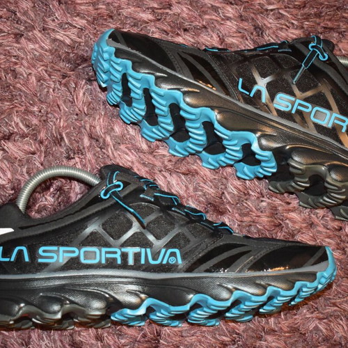 La Sportiva Helios RS men's sports shoes new, size 44.5, black and blue